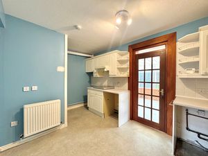 Photo 13- click for photo gallery